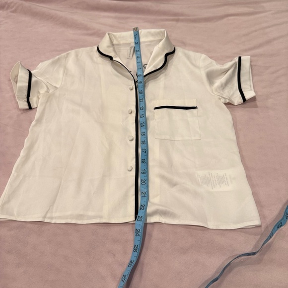 David's Bridal White Top with Black Edging size small - Picture 7 of 7